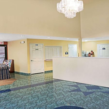 Days Inn By Wyndham El Campo Tx Exterior photo